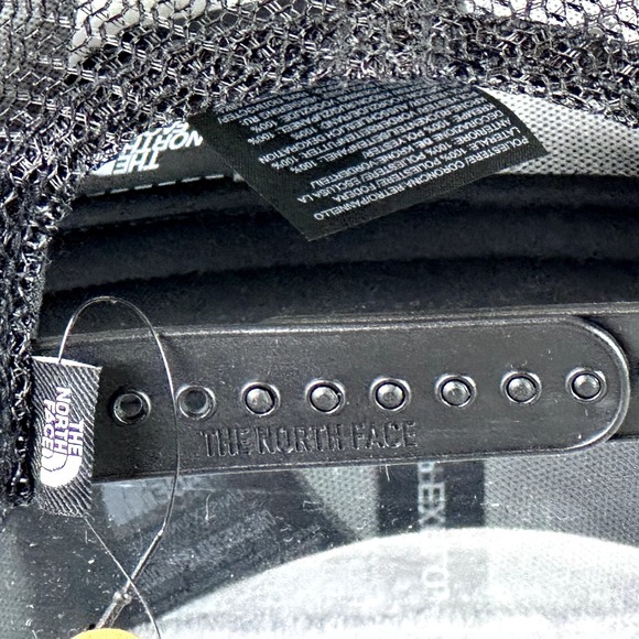 NWT - The North Face Embordered Mudder Trucker Hat Cap TNF Black O/S Bear - Picture 8 of 15